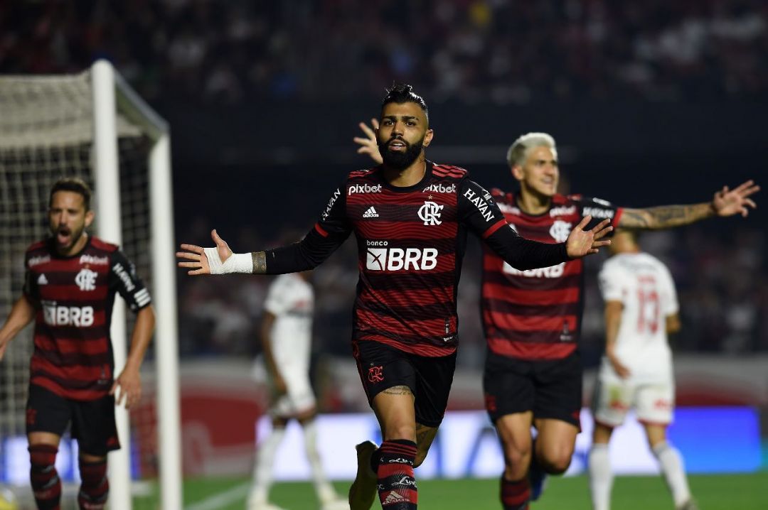 São Paulo é superior no Maracanã contra Flamengo e abre vantagem