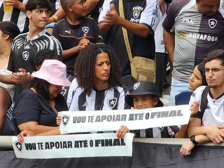 Botafogo será campeão brasileiro? Veja chances e compare as