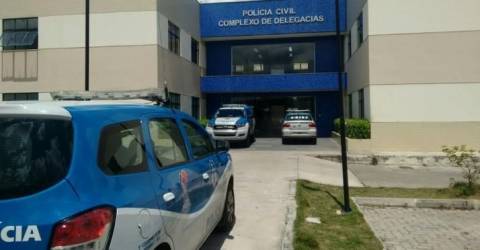Polícia Civil cumpre mandado de prisão preventiva contra lutador acusado de agredir idoso em Feira de Santana
