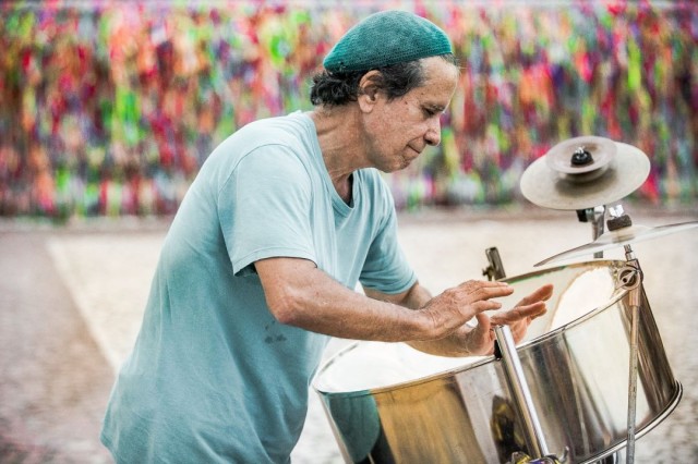 Feira de Santana recebe um dos principais nomes da percussão brasileira na próxima sexta