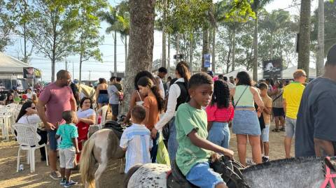 Programação diversificada atrai grande público à Expofeira