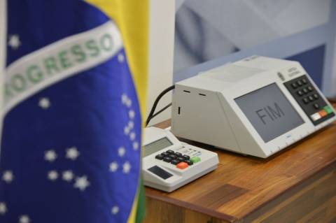 1° Boletim: TRE-BA substitui 06 urnas eletrônicas no estado