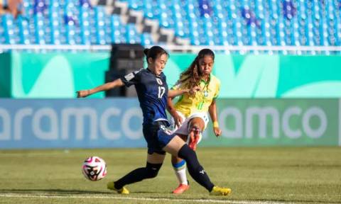 Brasil sofre virada do Japão em jogo polêmico pela Copa do Mundo Sub-17