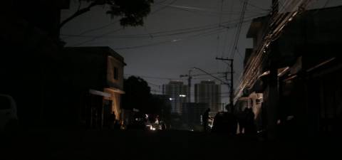 São Paulo tem mais de 24 mil imóveis sem energia elétrica