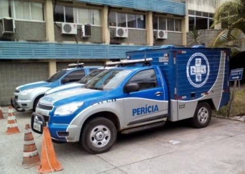 Jovem é encontrada morta dentro de residência em Feira de Santana