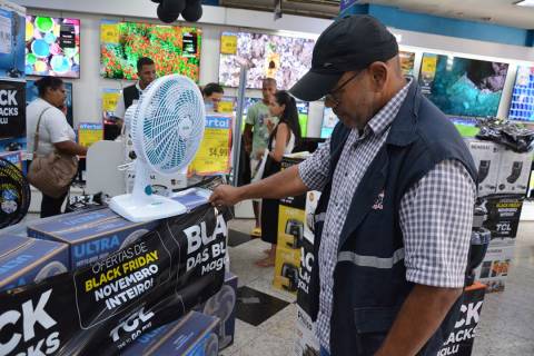 CDL lança Black Feira com descontos de até 90%