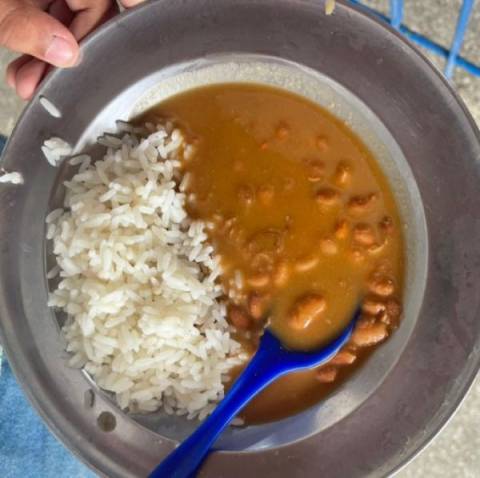 Racionamento de Merenda Escolar em Feira de Santana repercute nas redes sociais