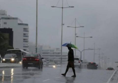 Inmet emite alerta de chuvas intensas para 46 cidades da Bahia