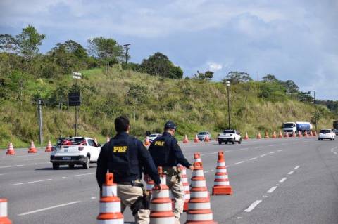 PRF divulga balanço da Operação Natal 2024 e o lançamento da Operação Ano Novo na Bahia