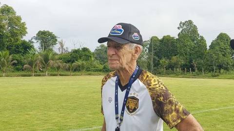 Aos 78 anos, técnico mais velho do Brasil assume Amazonas FC