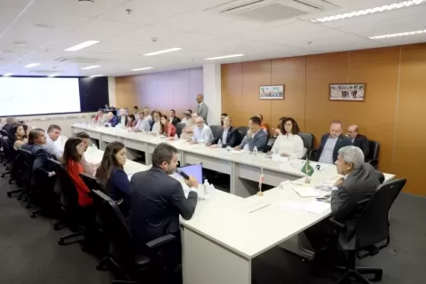 Governador recebe prefeitos baianos e chega a 43 cidades atendidas no ano, em rodadas de escutas e entregas