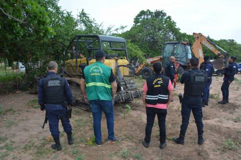 Secretaria de Meio Ambiente identifica areal clandestino na Asa Branca e apreende máquinas