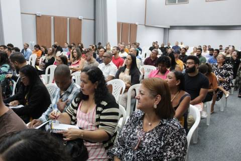 Feira de Santana sedia encontro de formação para gestores do transporte escolar com mais de 80 municípios